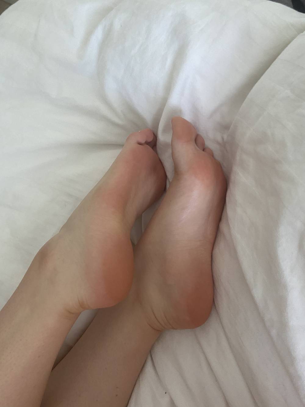 Feet of Finnish OnlyFans – free nudes, naked, leaked