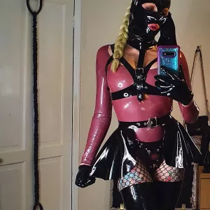 latexloverlaura OnlyFans – free nudes, naked, leaked