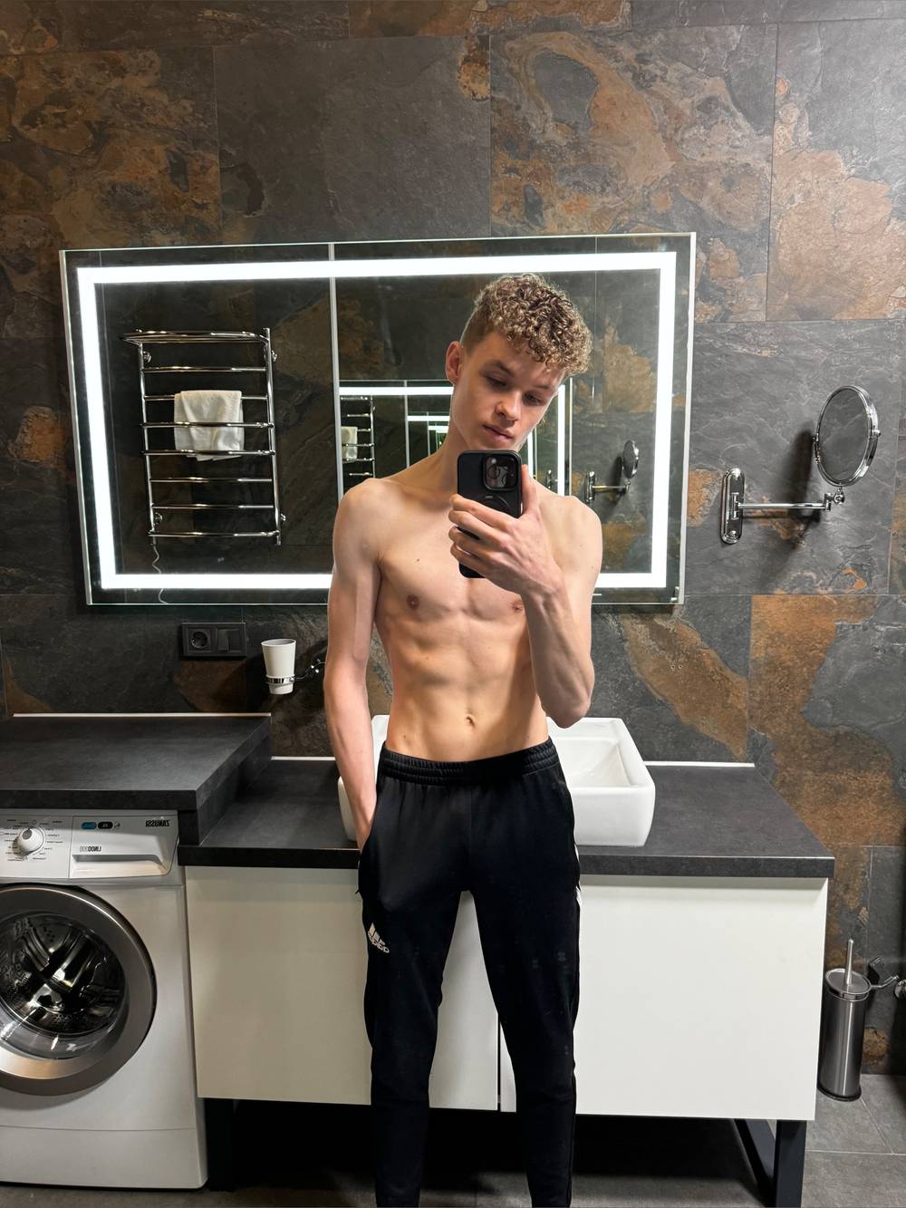 Lucas18
