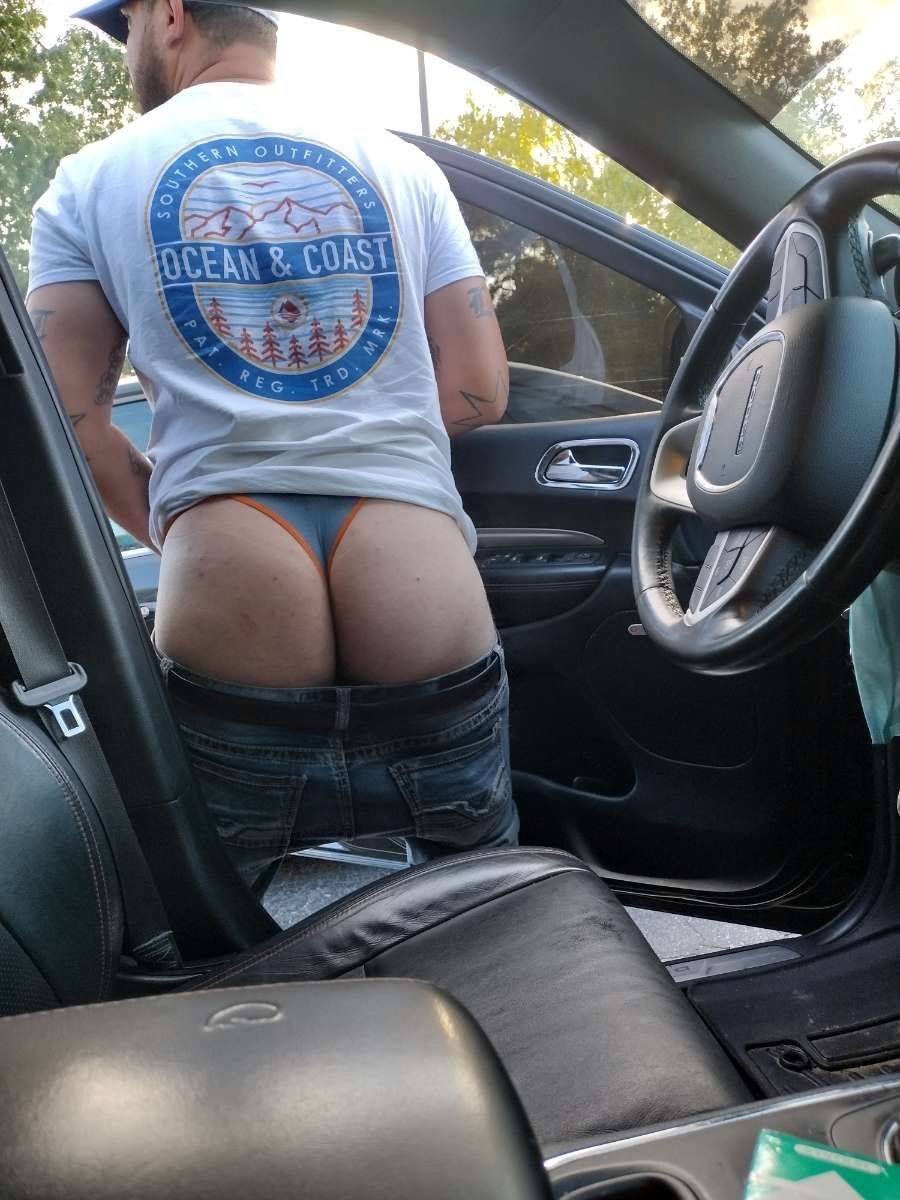The Nude Barber NC