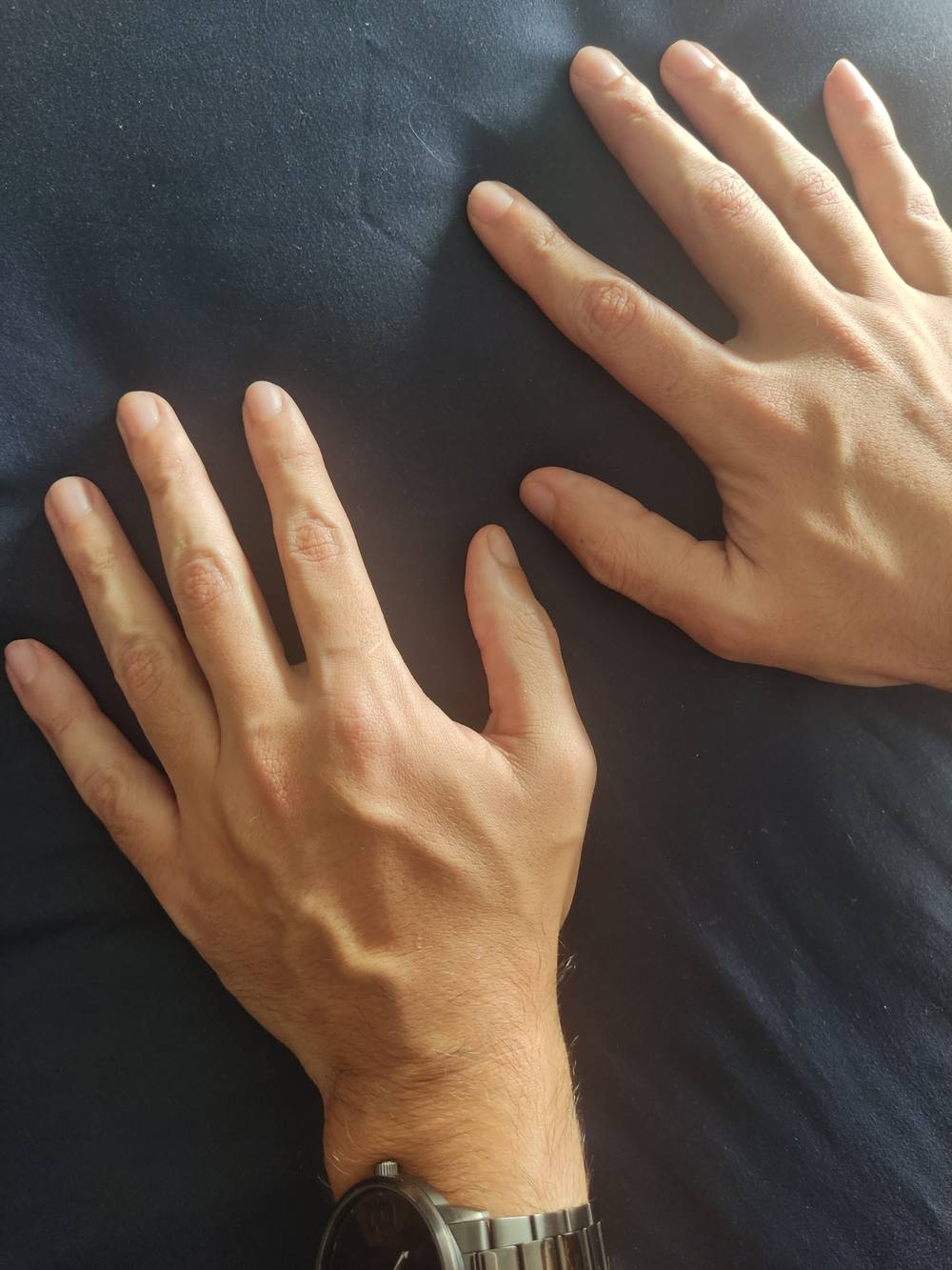 Medellin_hands