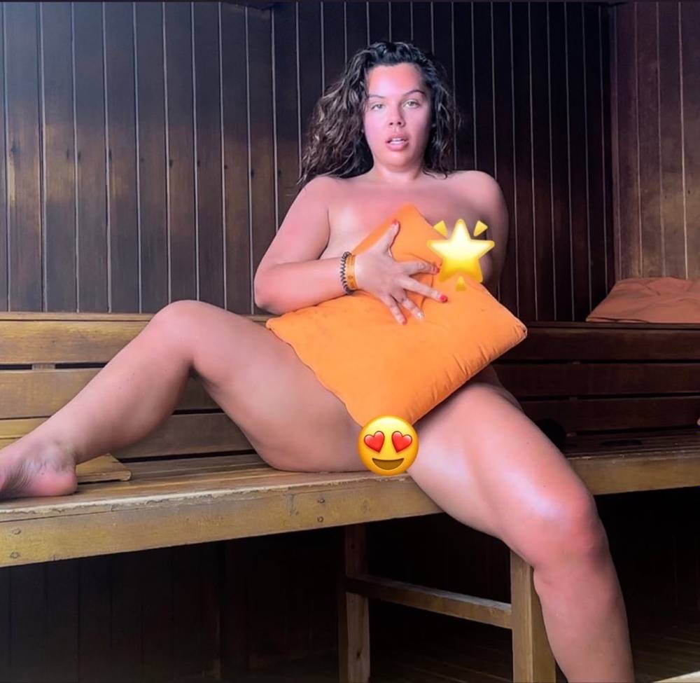 nadia sapphire