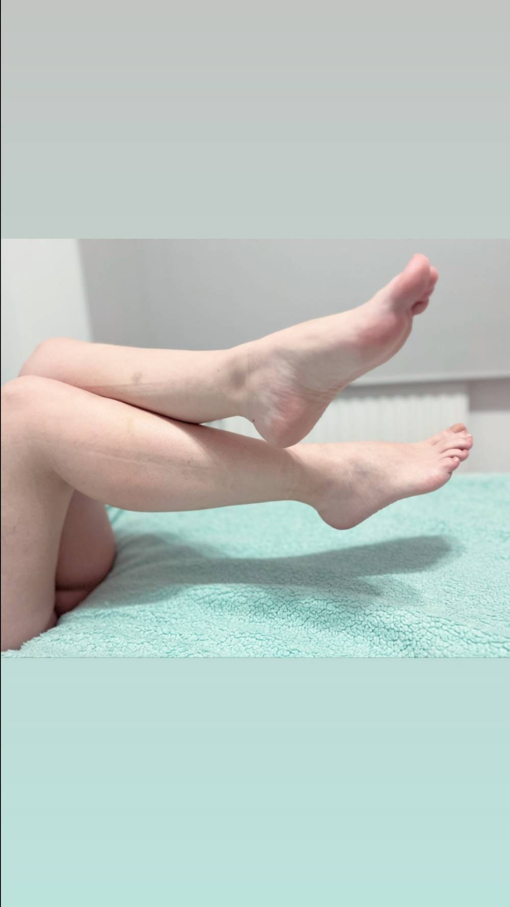 ZoeFeetModel