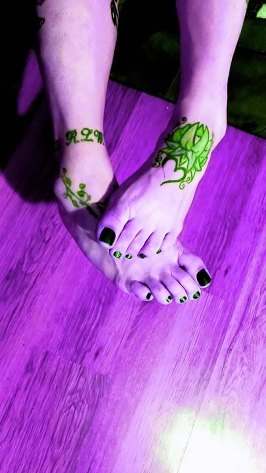 DesireFeet