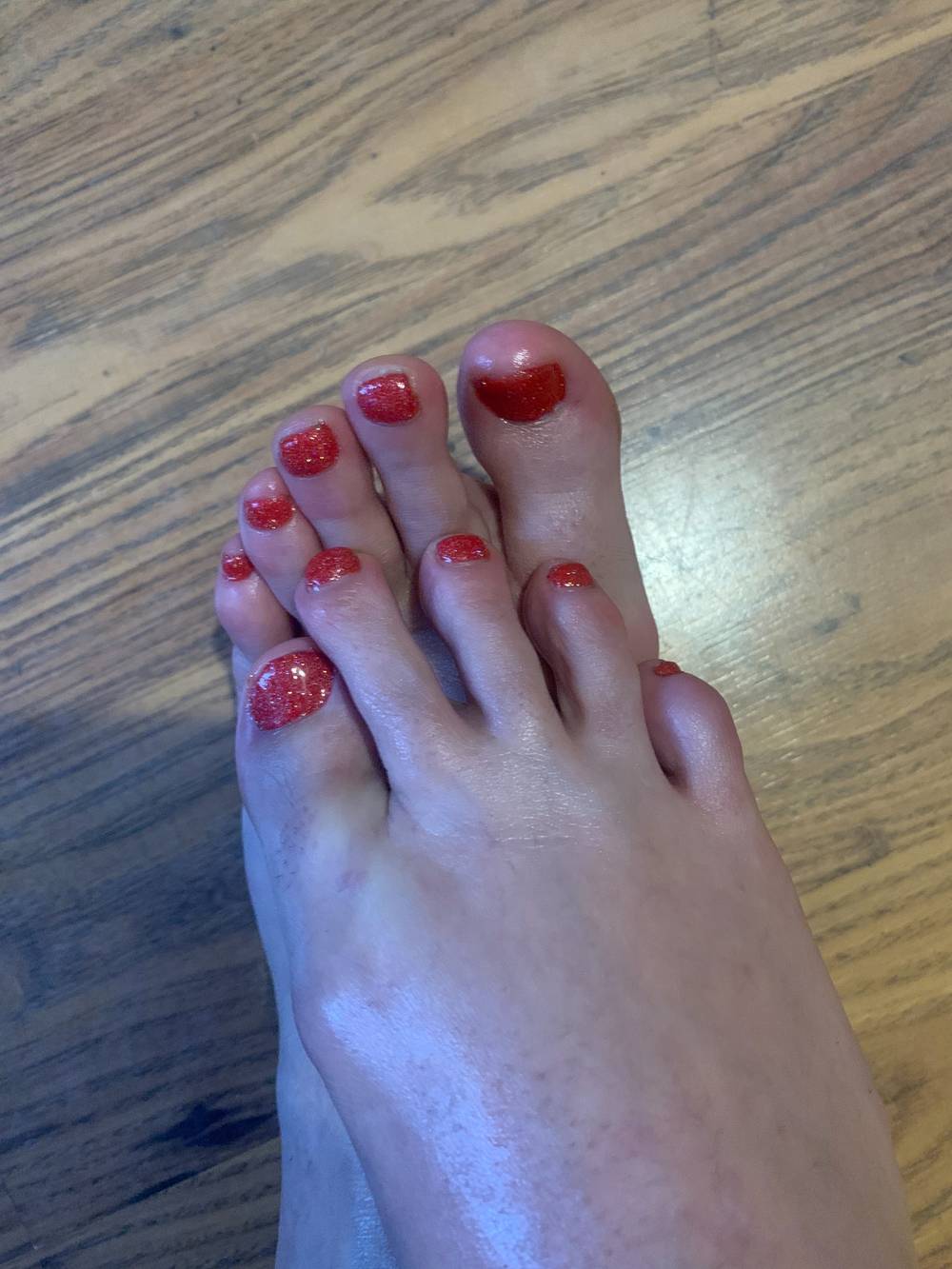 Lacey toes